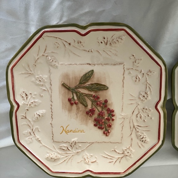 MWW Market ‘Embossed Christmas Flowers Plates Set of 4 - Picture 2 of 13